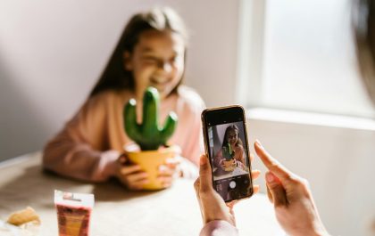 ¿Por qué incluir un smartphone en la lista de útiles escolares?